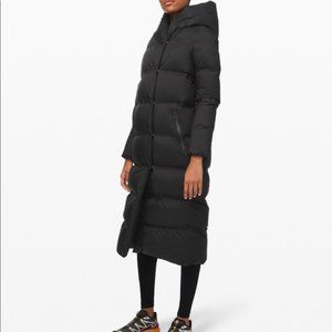 Lululemon Cloudscape Waterproof Wrap size 6